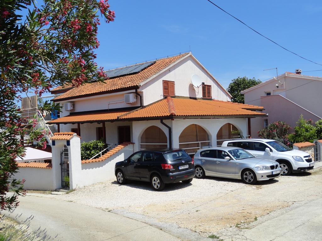Apartments Kornati Ždrelac Exterior foto